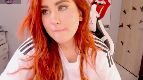 Snapshot of evva_foxxy chatting on 12-15-24, 08:04 evva_foxxy online show from 12-15-24, 08:04