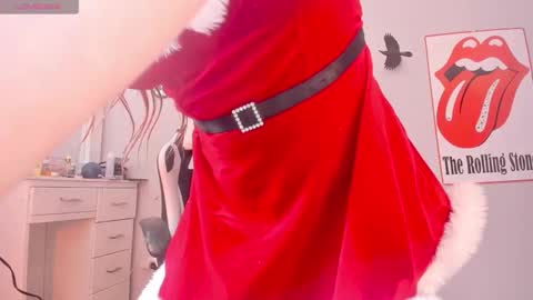 Snapshot of evva_foxxy chatting on 12-16-24, 07:32 evva_foxxy online show from 12-16-24, 07:32