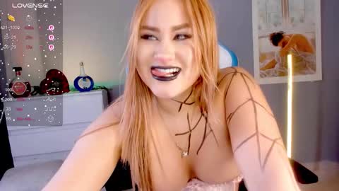 Snapshot of evva_foxxy chatting on 09-24-25, 02:31 evva_foxxy online show from 09-24-25, 02:31
