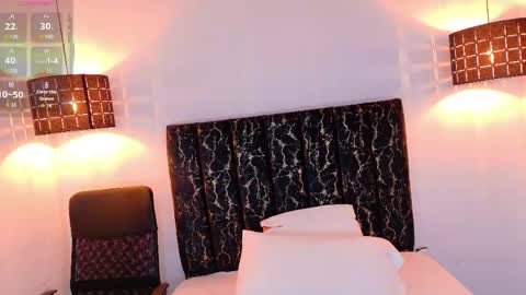 Snapshot of evvaa_moon chatting on 05-05-26, 12:24 evvaa_moon online show from 05-05-26, 12:24