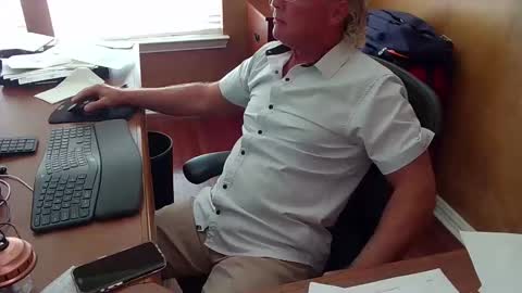 exhibitman69_ldb online show from 11-04-25, 05:01