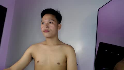 Snapshot of exotichugecock chatting on 12-04-24, 04:38 Jan online show from 12-04-24, 04:38