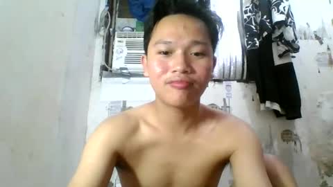 Snapshot of exotichugecock chatting on 01-14-25, 10:44 Jan online show from 01-14-25, 10:44