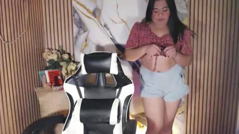 Snapshot of exoticpinayx chatting on 01-31-26, 11:36 SHANTAL MARIE online show from 01-31-26, 11:36