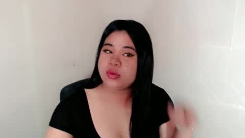 Snapshot of exoticpinayx chatting on 02-19-26, 02:51 SHANTAL MARIE online show from 02-19-26, 02:51