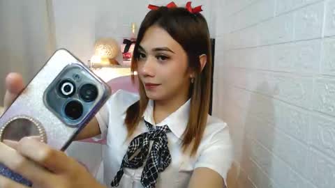 Snapshot of exotictssavie chatting on 01-15-25, 03:18 exotictssavie online show from 01-15-25, 03:18