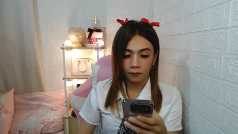 Snapshot of exotictssavie chatting on 01-15-25, 06:19 exotictssavie online show from 01-15-25, 06:19