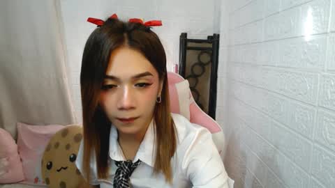 Snapshot of exotictssavie chatting on 01-17-25, 12:20 exotictssavie online show from 01-17-25, 12:20