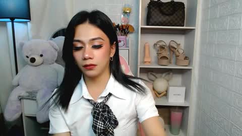 Snapshot of exotictssavie chatting on 02-25-25, 08:19 exotictssavie online show from 02-25-25, 08:19