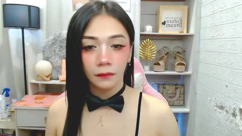 Snapshot of exotictssavie chatting on 11-12-25, 04:29 exotictssavie online show from 11-12-25, 04:29