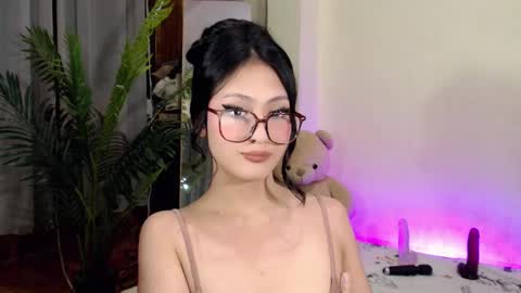 Snapshot of expensive_candyx chatting on 01-12-25, 01:05 Candy online show from 01-12-25, 01:05