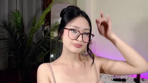 Snapshot of expensive_candyx chatting on 01-29-25, 08:56 Candy online show from 01-29-25, 08:56