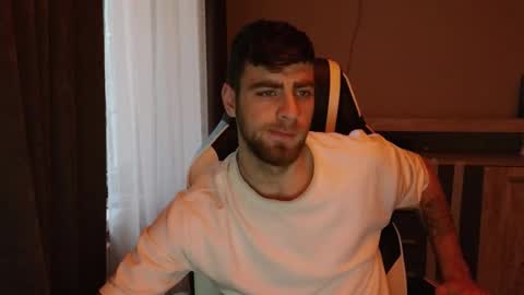 Sweetheart online show from 11-19-25, 01:22