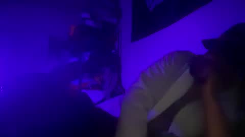 Snapshot of extendoklitftm chatting on 01-24-25, 11:48 ExtendoKlit online show from 01-24-25, 11:48