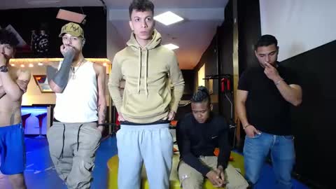 extrangers online show from 03-04-25, 12:12