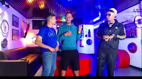 extrangers online show from 01-17-26, 01:16