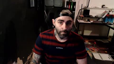 Eytab online show from 10-31-25, 05:58