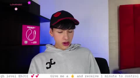 Juan online show from 09-24-25, 05:22