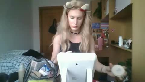 Snapshot of ezrafindom chatting on 02-26-26, 03:33 Ranya online show from 02-26-26, 03:33