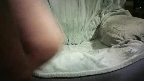 Snapshot of ezyleigh chatting on 01-07-25, 11:37 Grant something something something something something online show from 01-07-25, 11:37