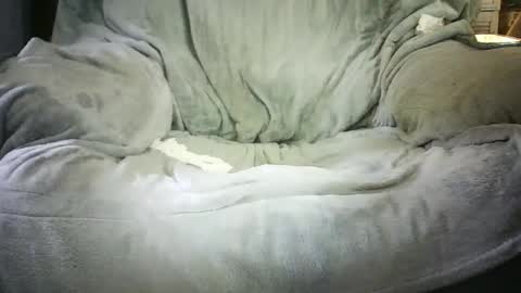 Snapshot of ezyleigh chatting on 01-16-25, 06:56 Grant something something something something something online show from 01-16-25, 06:56