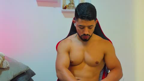 Ezzio Scolaro online show from 09-09-25, 01:49