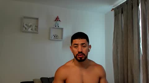 Ezzio Scolaro online show from 09-24-25, 02:20