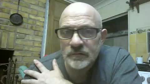 Snapshot of f1zzeek chatting on 01-13-26, 11:54 f1zzeek online show from 01-13-26, 11:54