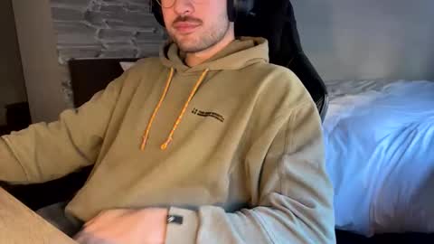 Call me bitch online show from 12-27-24, 01:18