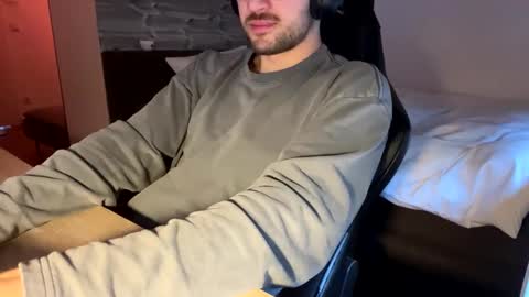 Call me bitch online show from 01-03-25, 08:10