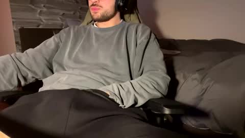 Call me bitch online show from 01-26-25, 05:44