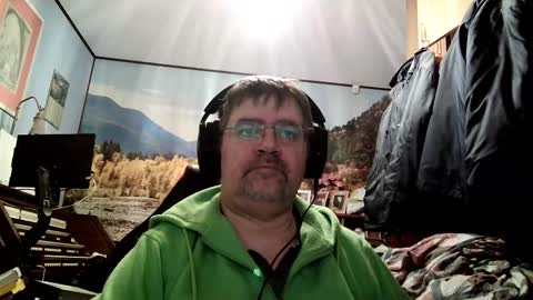 Snapshot of fabius2673 chatting on 10-18-25, 06:05 Fabius online show from 10-18-25, 06:05