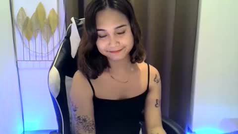 Snapshot of fabulous_cristy24 chatting on 10-13-25, 02:28 fabulous_cristy24 online show from 10-13-25, 02:28