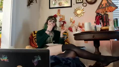 Goddess Fae the Feral Fairy Witch online show from 12-07-24, 08:49