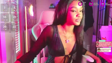 Snapshot of faethedoll chatting on 01-06-25, 02:36 Fae and Cheta online show from 01-06-25, 02:36