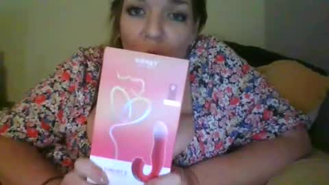 Snapshot of faidramae chatting on 12-11-24, 12:44 faidra mae online show from 12-11-24, 12:44