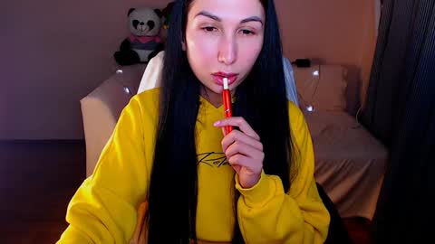 Elli  online show from 01-23-25, 02:17