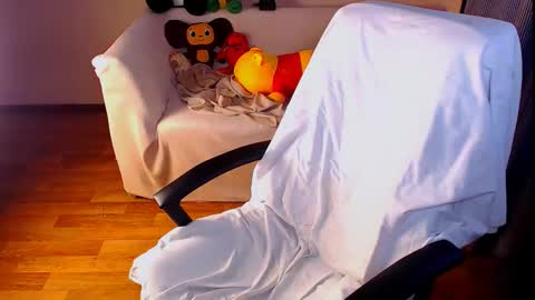 Snapshot of fairy_elli_hot chatting on 01-16-26, 01:37 Elli online show from 01-16-26, 01:37