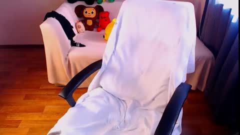 Snapshot of fairy_elli_hot chatting on 02-20-26, 11:43 Elli online show from 02-20-26, 11:43