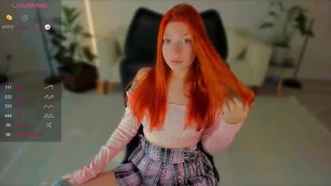 Snapshot of fairy_lele chatting on 09-15-25, 02:11 fairy_lele online show from 09-15-25, 02:11