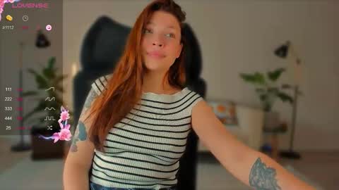 Snapshot of fairy_lele chatting on 10-24-25, 02:41 fairy_lele online show from 10-24-25, 02:41