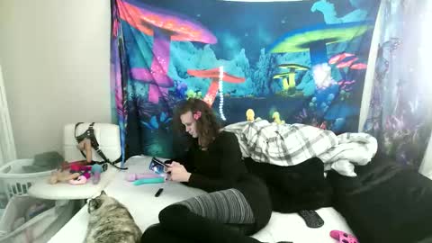 fairy_moan online show from 10-25-25, 10:48