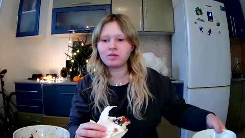 Arisha online show from 12-23-24, 11:47