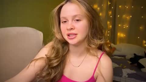 Ilona online show from 02-18-25, 01:33