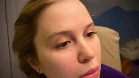 Ilona online show from 10-06-25, 05:54