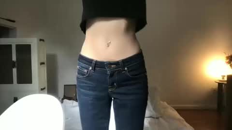 Haydee online show from 10-18-25, 06:52