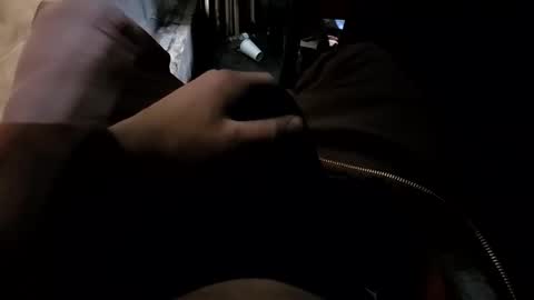 Snapshot of faker1414 chatting on 12-21-25, 03:19 faker1414 online show from 12-21-25, 03:19