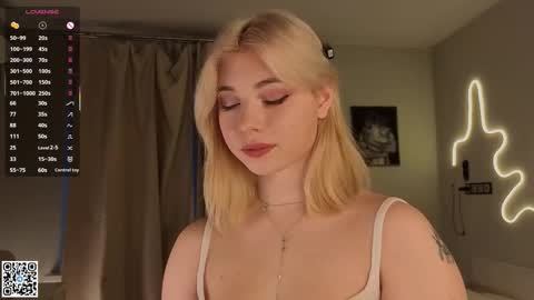 Emilia online show from 11-02-25, 04:26