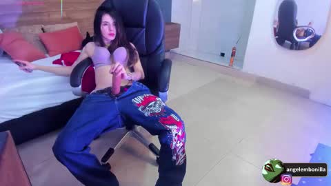 Megan    630  1330 -5 online show from 11-13-25, 12:37