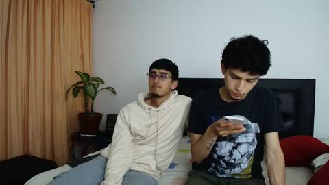 FallGays online show from 12-22-25, 11:35